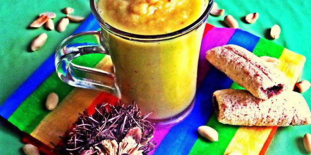 Как приготовить яблочный густой коктейль с авокадо и персиком