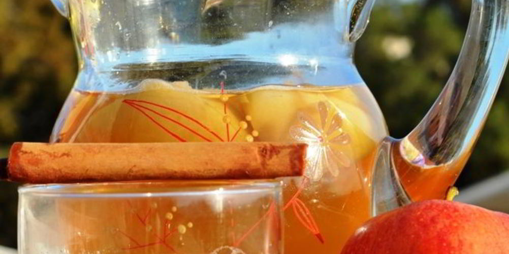 Рецепт яблочный густой коктейль с авокадо и персиком