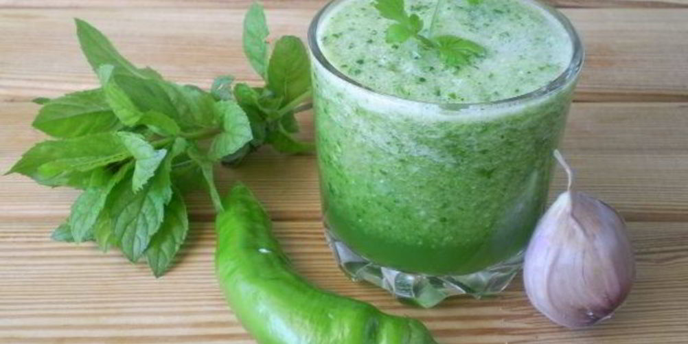 Как приготовить зеленый коктейль для сыроедов