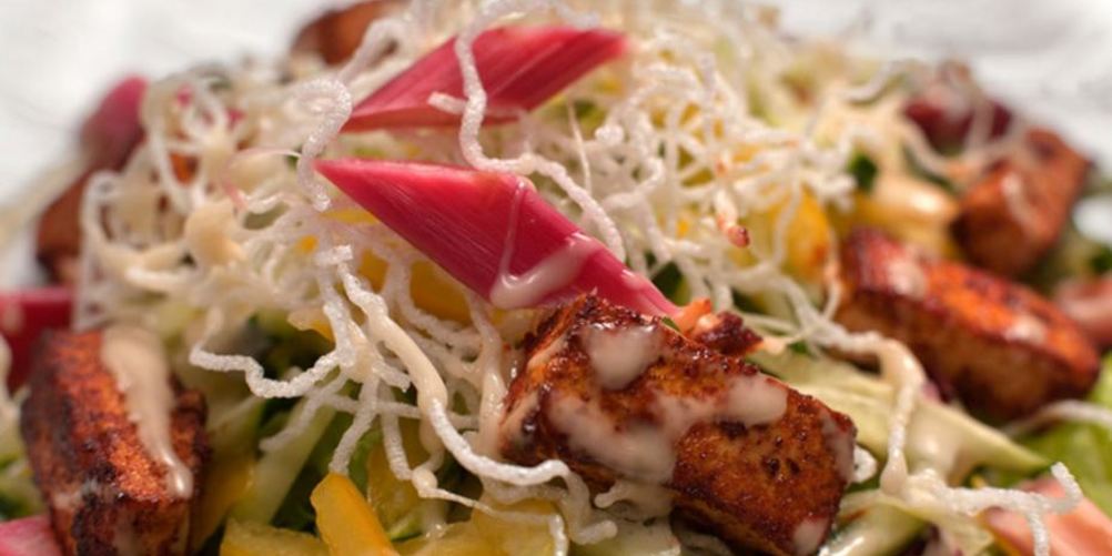 Как приготовить братский салат из ревеня и тофу