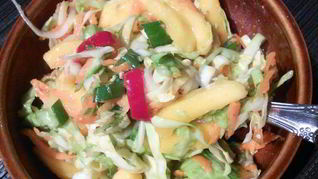 Рецепт Капустный салат с манго