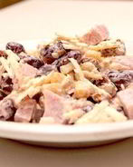 Овощной салат с фасолью и кукурузой