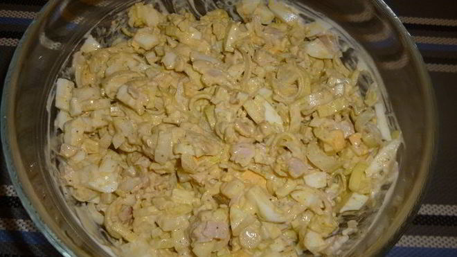 Рецепт Простой салат с ветчиной