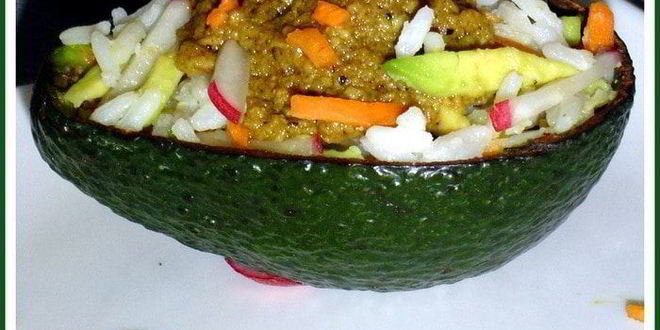 Рецепт рисово-овощной салат с соусом из авокадо