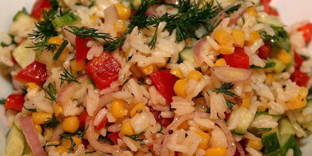 Рецепт салат с курицей и малосольными огурцами