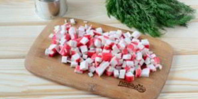 Рецепт салат 8 марта с крабовыми палочками