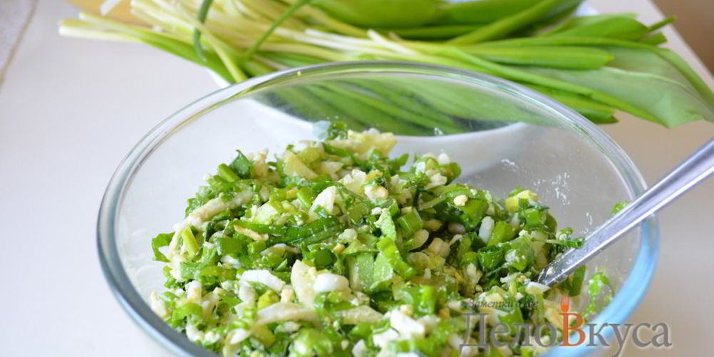 Как приготовить салат из черемши с огурцами