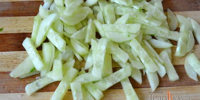 Рецепт салат из черемши с огурцами