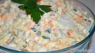 Рецепт Салат из кальмаров с овощами