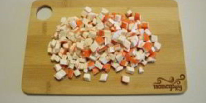 Рецепт салат из крабовых палочек и печени трески