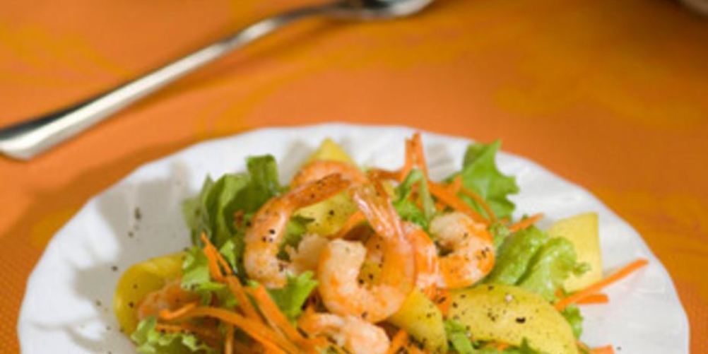 Как приготовить салат из креветок с манго