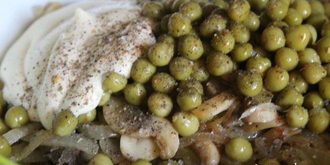 Рецепт салат из отварного говяжьего сердца с шампиньонами и зеленым горошком