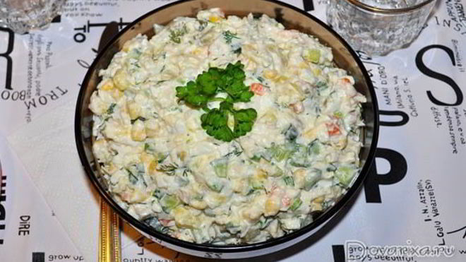 Рецепт Салат из рыбы горячего копчения с овощами