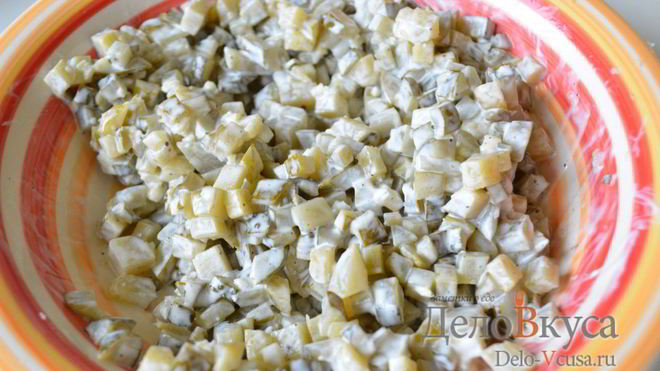 Рецепт Салат из соленых огурцов к драникам