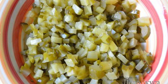 Рецепт салат из соленых огурцов к драникам