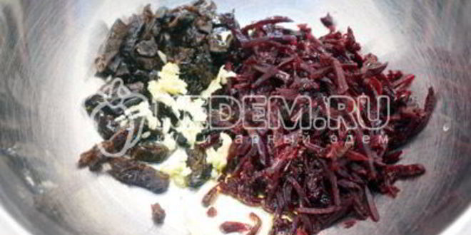 Рецепт салат из свеклы с черносливом