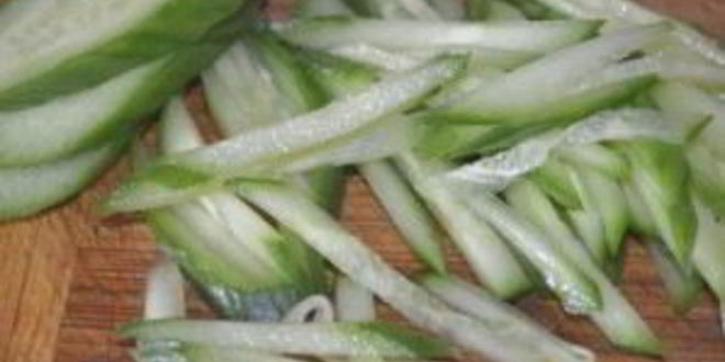 Рецепт салат из ветчины и сыра