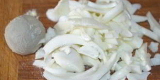 Рецепт салат из ветчины и сыра