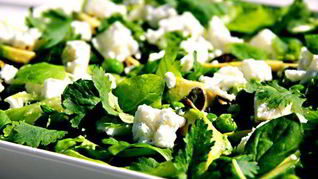 Рецепт Салат из зеленого горошка, авокадо и зелени