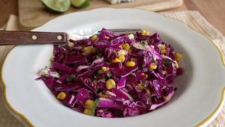 Рецепт Салат капустный с кукурузой