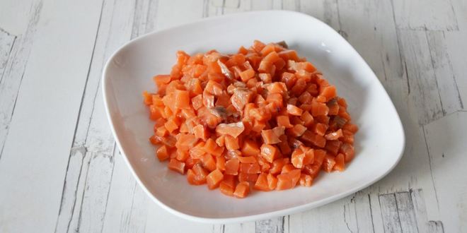 Рецепт салат одуванчик с красной рыбой