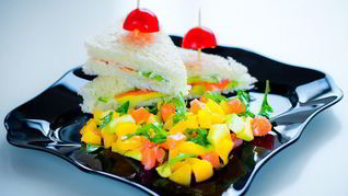 Рецепт Салат Пятничный ужин с сэндвичами