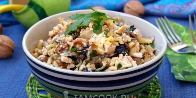 Рецепт салат с черносливом и грибами