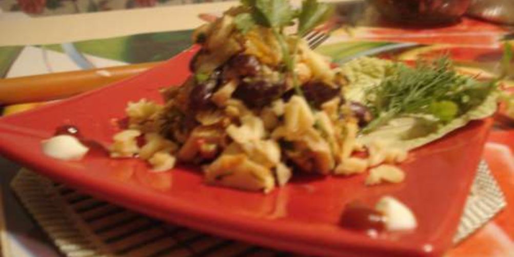 Как приготовить салат с фасолью и крабовыми палочками