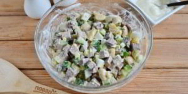 Рецепт салат с говяжьим языком и грибами