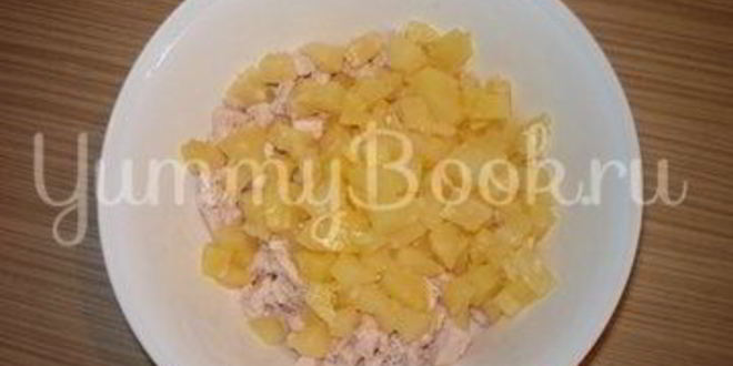 Рецепт салат с копченой грудкой и ананасами