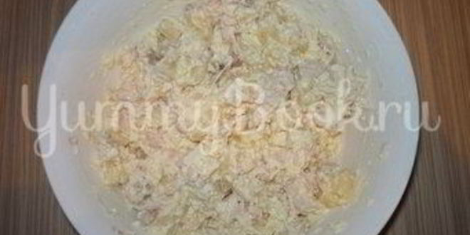 Рецепт салат с копченой грудкой и ананасами