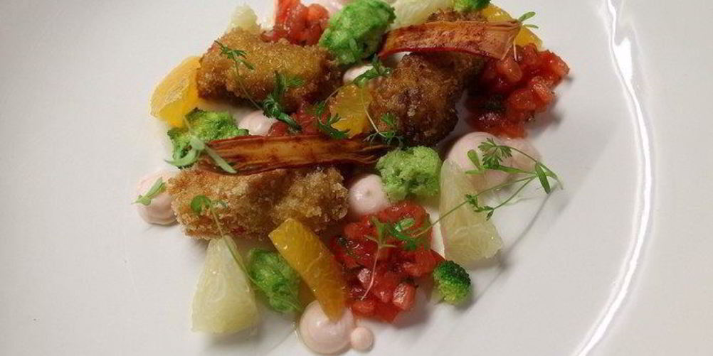 Как приготовить салат с крабовым мясом в 3-х текстурах