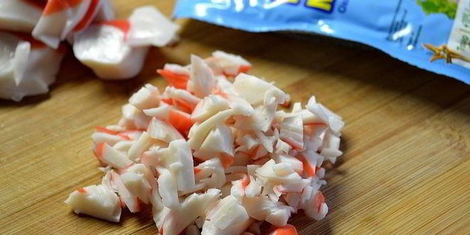 Рецепт салат с крабовым мясом в 3-х текстурах