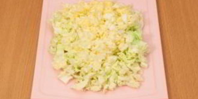 Рецепт салат с куриным филе, огурцами и орехами