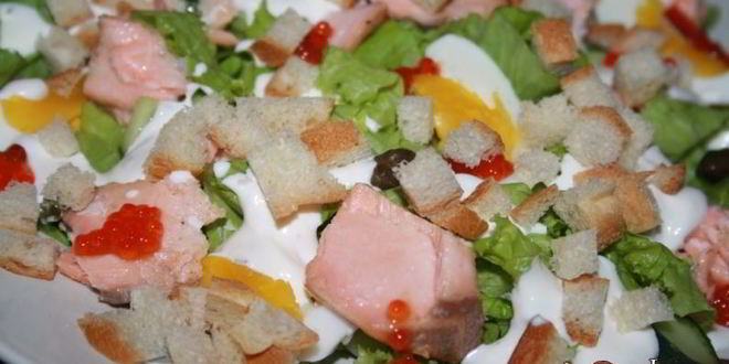 Рецепт салат с лососем горячего копчения