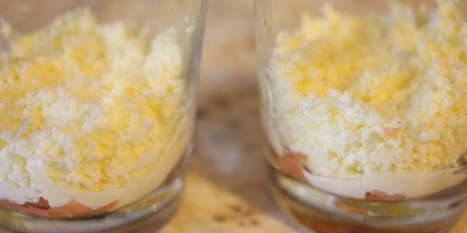 Рецепт салат с лососем и помидорами