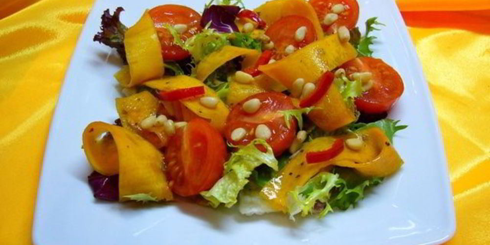 Рецепт летний салат с арбузом, черри, брынзой и мятой