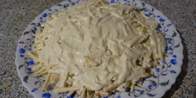 Рецепт салат с печеньем крекером