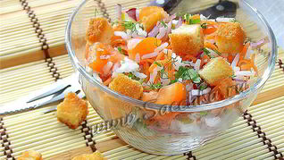 Рецепт Салат с рисом и гренками