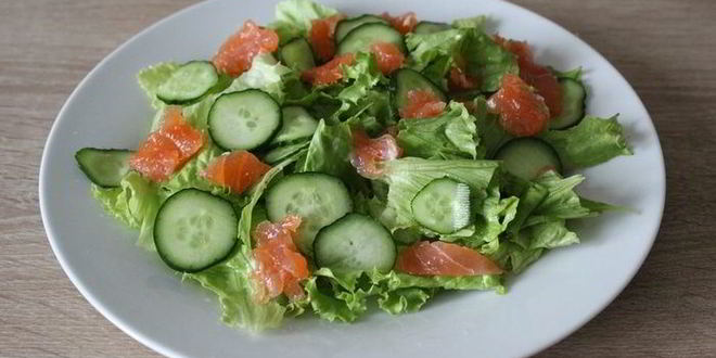 Рецепт салат с семгой и горчичной заправкой