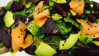 Рецепт Салат со свеклой и семгой