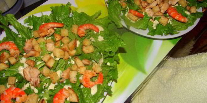 Рецепт салат цезарь с креветками