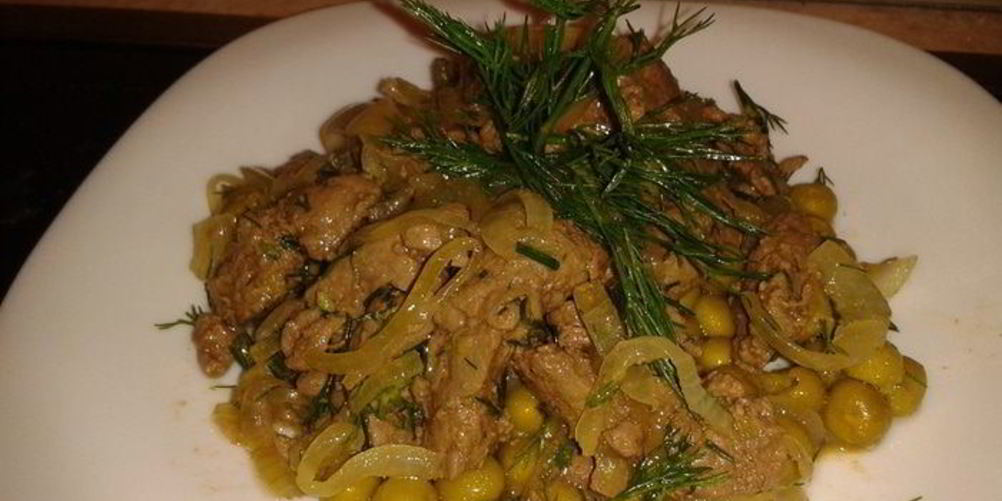 Как приготовить теплый салат печеночный