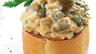 Рецепт Яичный салат с оливками и горчицей