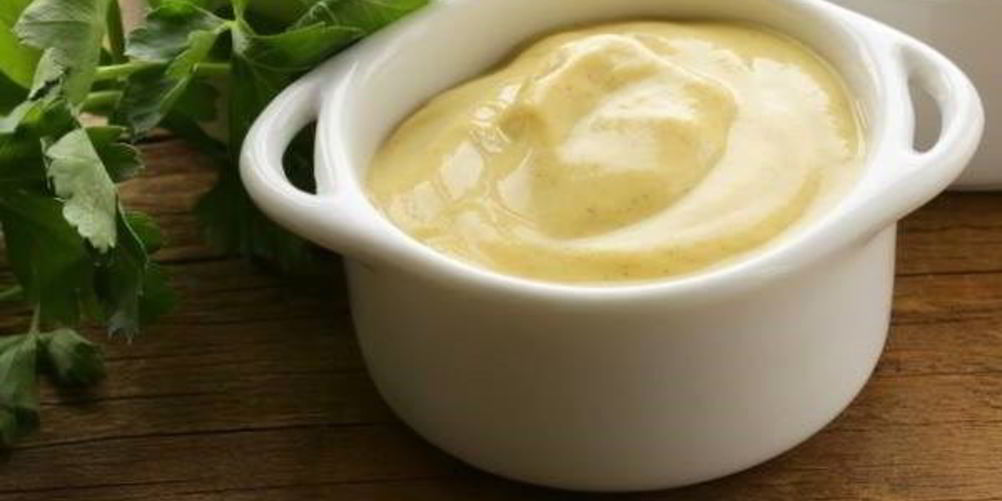 Как приготовить горчичный соус к рыбе на основе голландеза