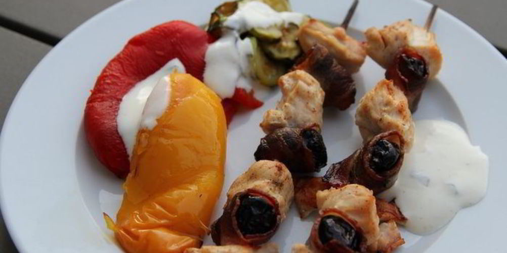 Рецепт ароматный соус для утки с финиками и черносливом