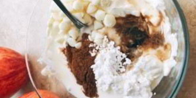 Рецепт сливочный соус-дип с корицей для фруктов