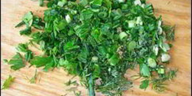 Рецепт сливочный соус из сметаны, лука, чеснока и зелени