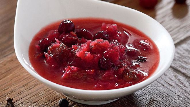 Рецепт Соус из клюквы с яблоком и изюмом