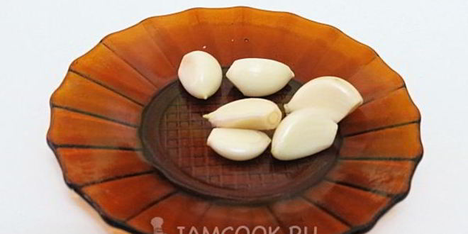 Рецепт соус из петрушки, яблока и чеснока